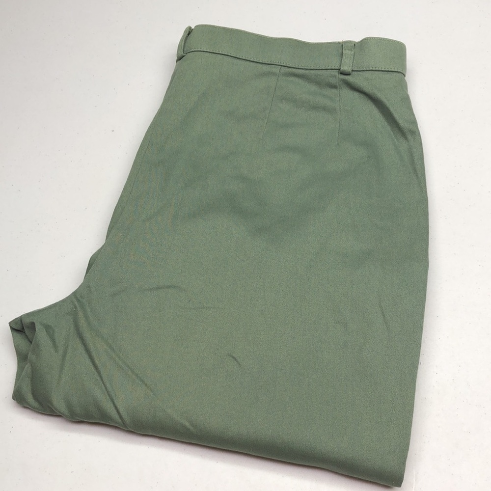 NORTHERN REFLECTIONS OLIVE STRAIGHT FIT PANTS 16/33x27 ⭐️